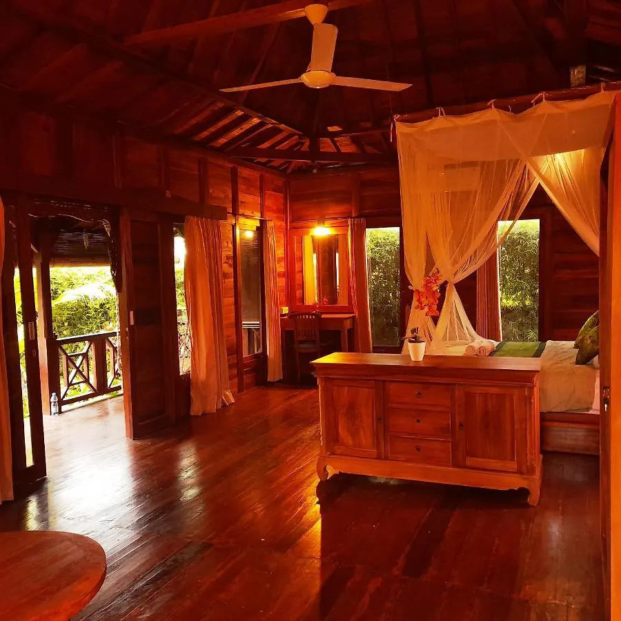 Shivananda Antique Villas By Eps Ubud