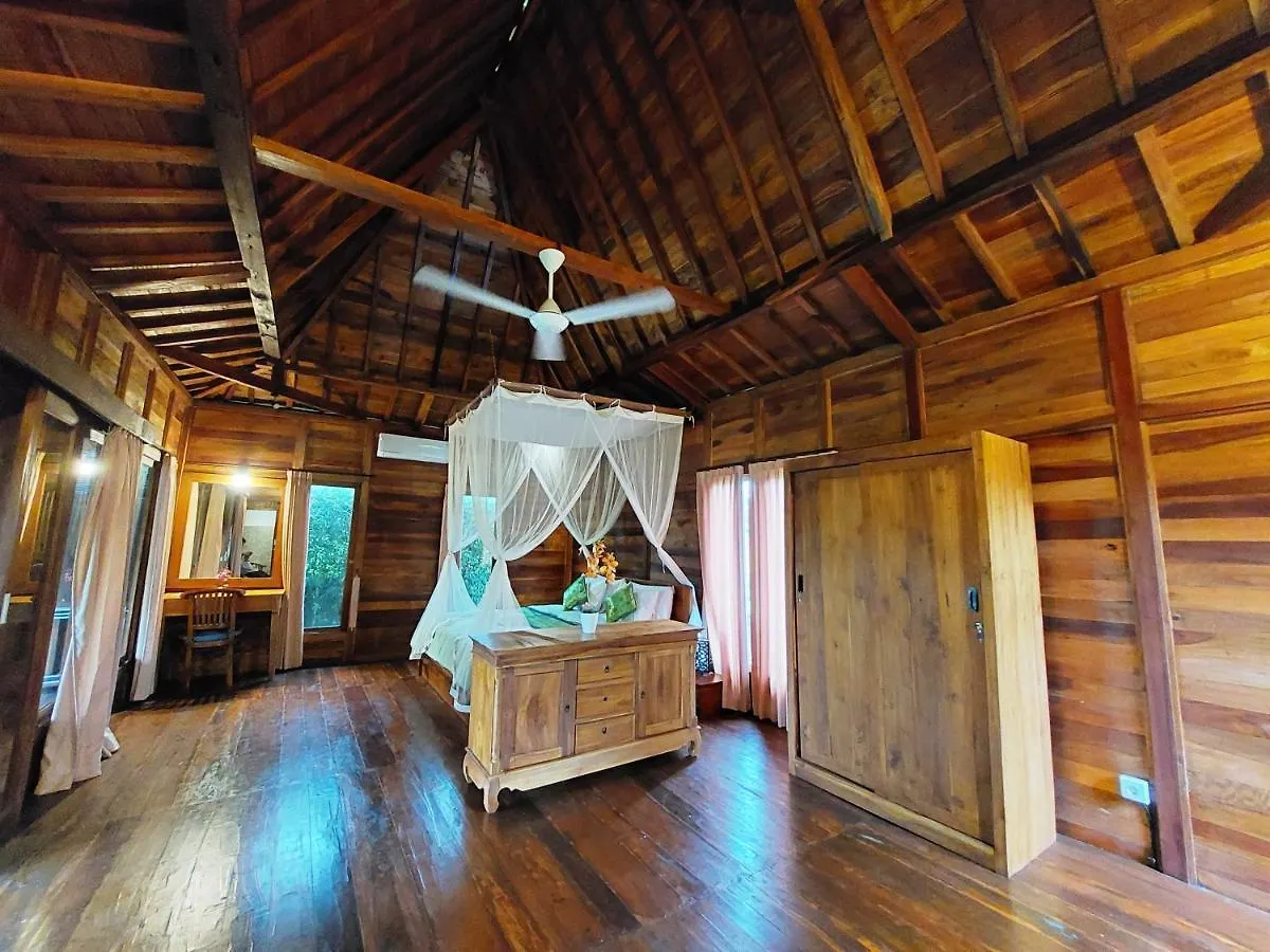 Shivananda Antique Villas By Eps Ubud