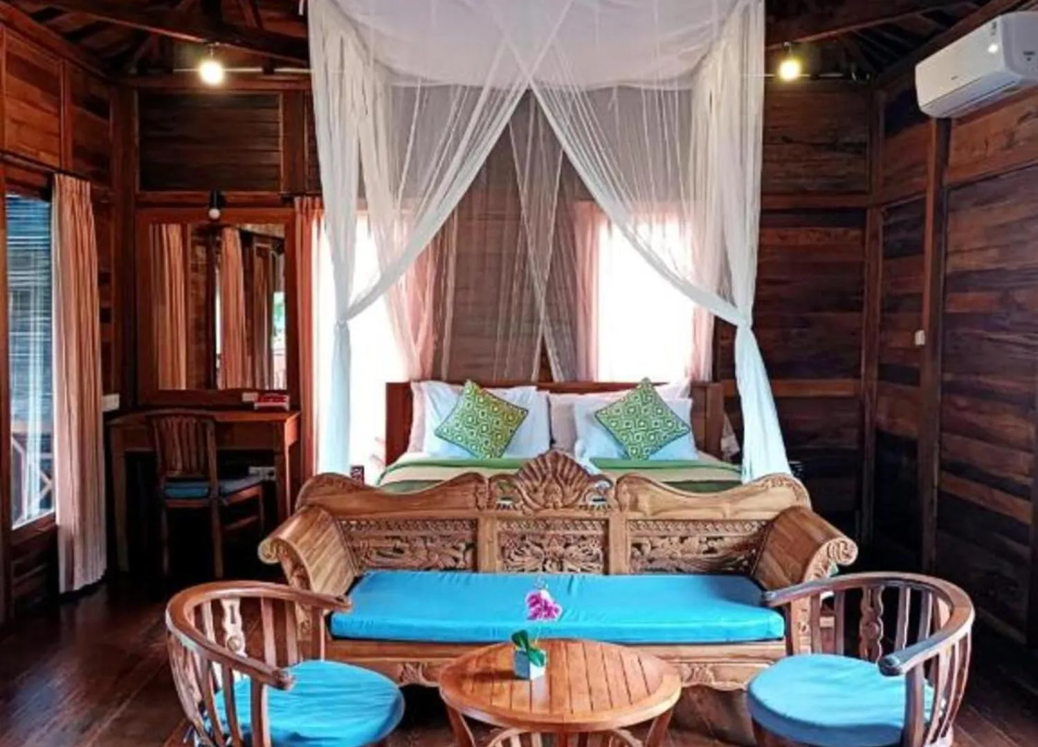 Shivananda Antique Villas By Eps Ubud